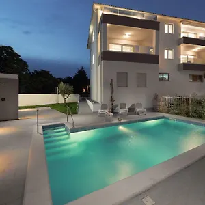 Viras Luxury Appartement Pula